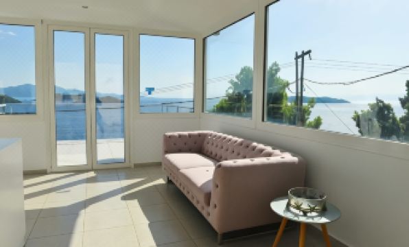 Fiorella Sea View - Housity