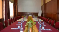 Batian Grand Hotel - parking