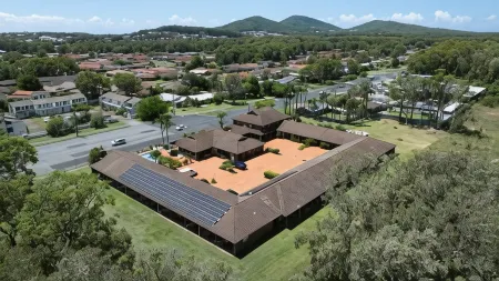 Island Palms Motor Inn Отели в г. Тиона