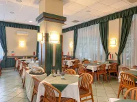 Tisza Sport Hotel - 3-Star