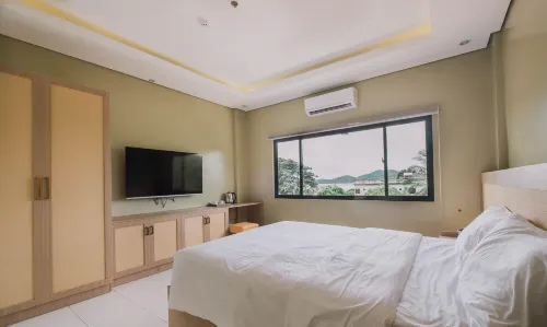 Tropicasa Coron Resort and Hotel