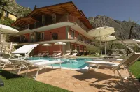 Villa Elite Resort Hotels in Tremosine