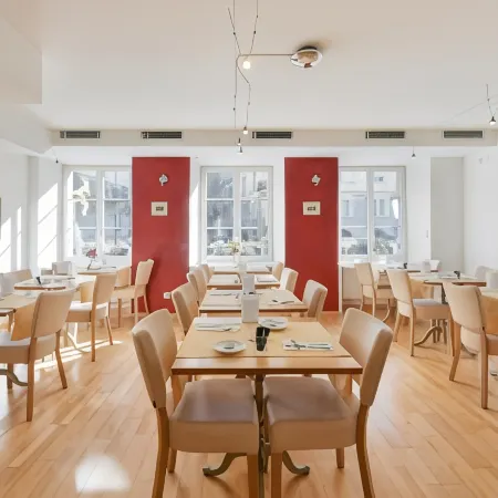 Hotel Hirschen Отели рядом с достопримечательностью «Кабаре Вольтер»