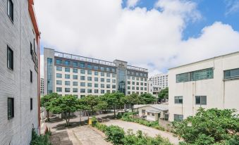 Orange Hotel