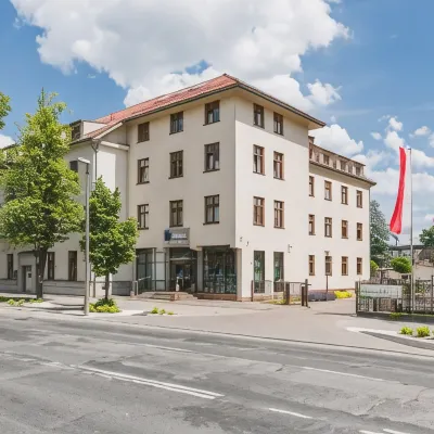 Domus Mater Hotel Отели рядом с достопримечательностью «Торгово-выставочный центр Кракова»