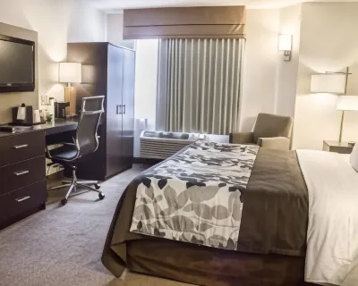 Sleep Inn & Suites Near Columbus - State University Area Hotel in zona Columbus Metropolitan Airport