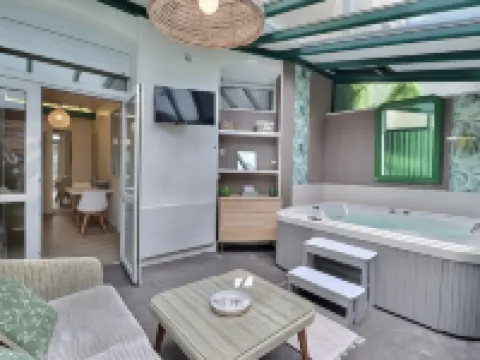 Garden Hotel Rennes Centre Gare โรงแรมในแรนส์