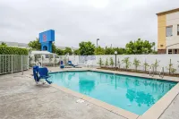 Motel 6 Gardena, CA - South