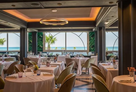 Grand Hôtel les Flamants Roses Thalasso & Spa