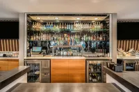 SpringHill Suites Oakland Airport - Quầy bar