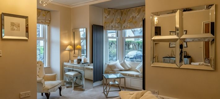 Holly Lodge Guest House with Free Off Site Health Club Hotels in Windermere Town