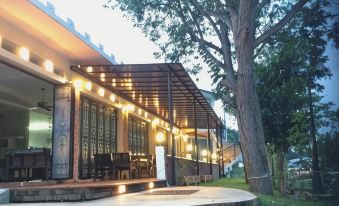Dandelion Resort