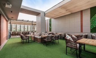 Stay Studio Hotel & Residences