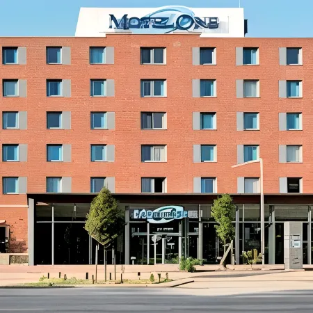 Motel One Hamburg Airport Отели рядом с достопримечательностью «Озеро Брамфелдер»