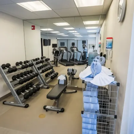 SpringHill Suites Winston-Salem Hanes Mall Отели рядом с достопримечательностью «Ханс Молл»