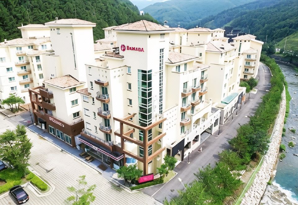 hotel overview picture