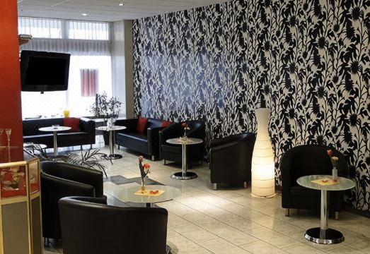 4. 오팔 호텔 이다..