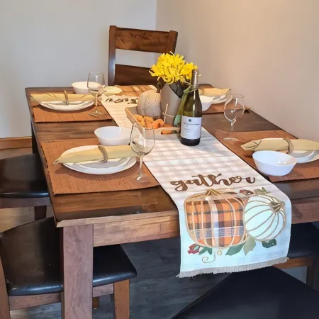 Cozy chalet minutes from Okemo Mtn & VAST