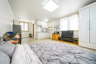 Yeongwol River Maru Pension Hotel in zona Byeolmaro Observatory