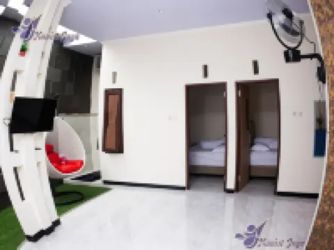 Villa Ijen Homestay Hotels in Giri