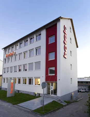 Premier Inn Heidelberg City Bahnstadt Hotel