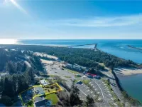 Luxurious Hilltop Home with Direct Dune Access