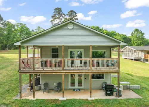 Dockside Dreamz #1 w/beach and dock - Close to Clarksville and Bluestone launch