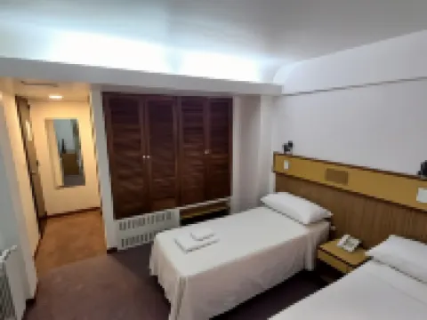 考斯塔內拉酒店 馬德林港酒店