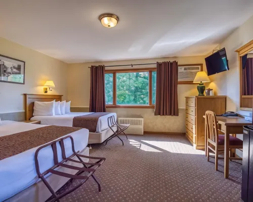 Purity Spring Resort Hotels in Madison