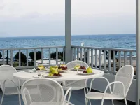 Filoxenia Apartments โรงแรมในคีธีรา