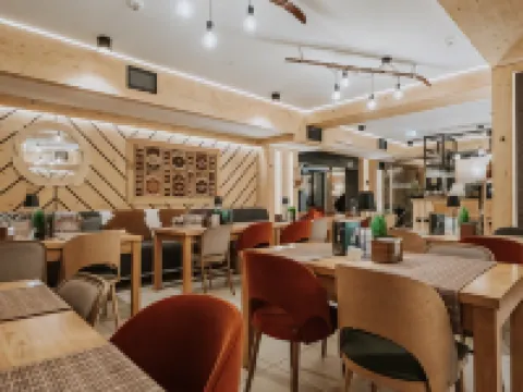 耶瓦柔納科魯尼斯卡酒店 克雷尼察酒店