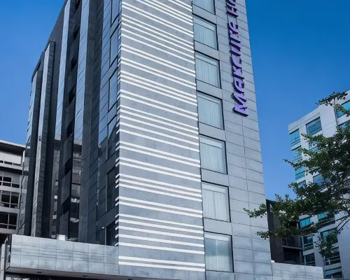 Mercure Bogotá Calle 100 Hotels near Chicó