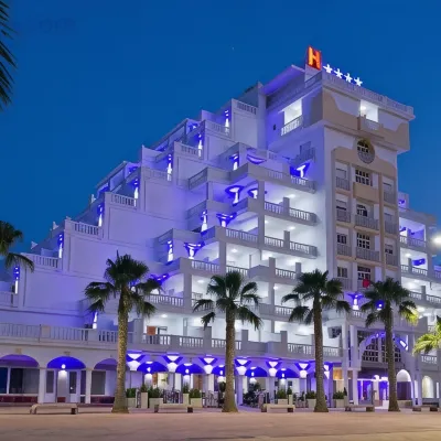 Hotel Los Delfines Hotel dekat Mercusuar Cabo de Palos