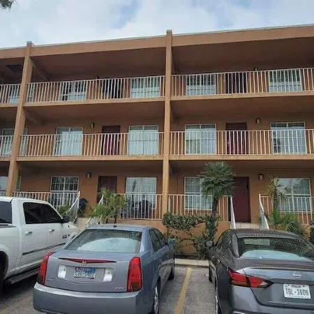 Max Walkable Location - 1st Floor - 2 Patios