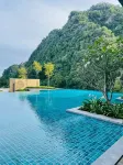 Ipoh Sunway Onsen Themepark Suite by IWH - Pool