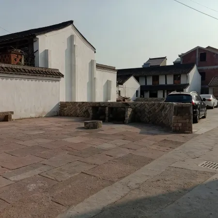 Yuyao chunlin Inn