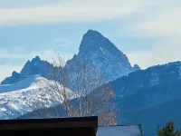 Escape to Teton Valley! Beautiful new 3-bedroom condo in charming Driggs, Idaho