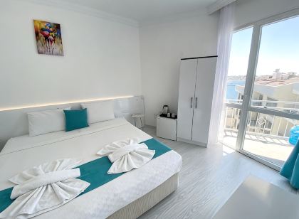 Minerva Port Hotel