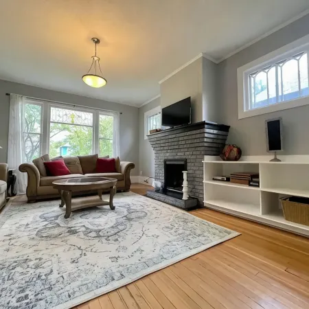 Charming heritage house 2-bedroom home in the heart of downtown.