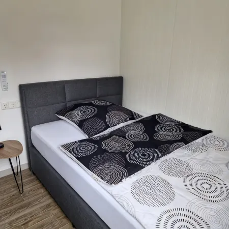 Tinyhaus small