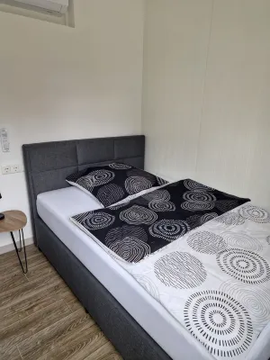 Tinyhaus small