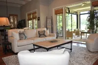 Live Oaks Cottage - Golf Course Views & Lowcountry Charm in Bluffton, SC