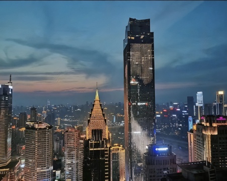 YIAN伊岸高空江景酒店（重慶解放碑雲端之眼店））