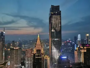 YIAN伊岸高空江景ホテル（重慶解放碑雲端之眼））