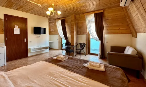 Hotel Four Brothers