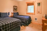 Quaint Clam 2 Bedroom Home - Homestays
