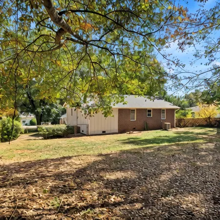 3Br Near Swamp Rabbit Trail • Fenced Yard • Pet-Friendly • 7 Min to Downtown