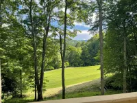 Serene Mountain Retreat on Wolf Laurel Golf Course – Views of Hatley Pointe Ski