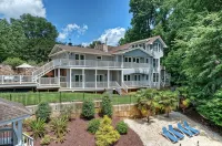 Lakefront w/ Beach, Dock, Game Room, Firepit, Kayaks, views