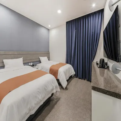 Jeju Sunstay Hotel Отели рядом с достопримечательностью «Музей компьютеров Nexon»